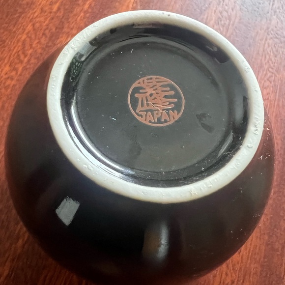 Japanese 7 piece tea set with 5 cups and a tea pot in gold dragon pattern - Picture 10 of 10